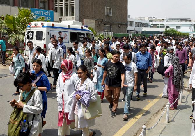 Day 3: AIIMS resident doctors continue strike