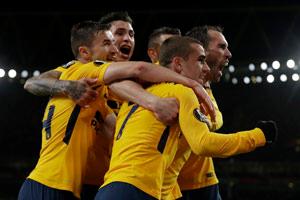 Europa League: 10-Man Atletico Madrid hold Arsenal to 1-1 draw