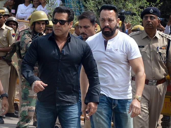 Hearing resumes in Jodhpur court on Salman Khan