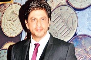 Shah Rukh Khan balances Zero shoots and his cricket team