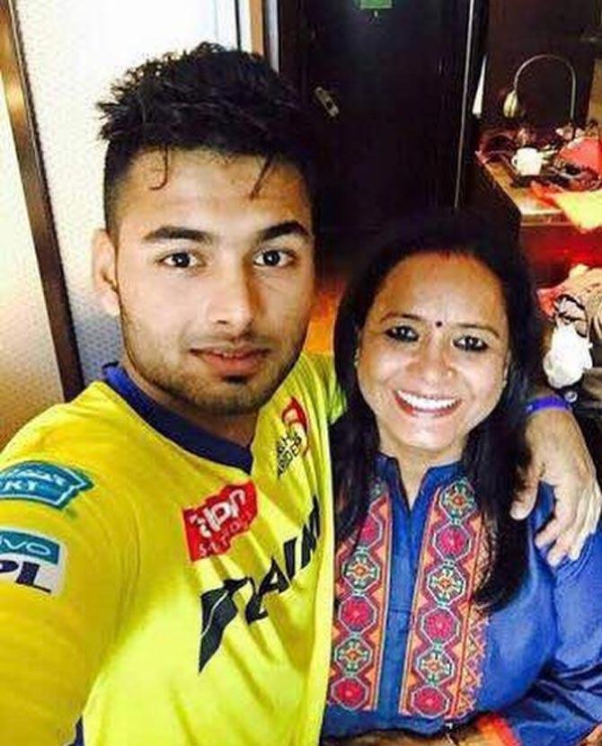 Rishabh Pant posted this candid picture with his mom on Mother's Day