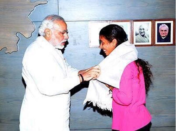 Ankita Raina posted this picture, where she is being felicitated by Prime Minister Narendra Modi.