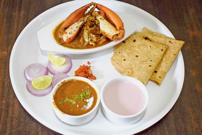 Malwani crab  masala thali