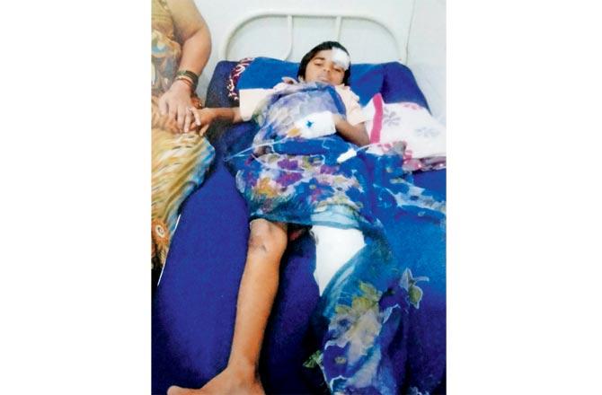 Anshika Yadav in hospital top