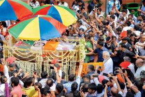 Nation mourns Atal Bihari Vajpayee as he embarks on his final journey