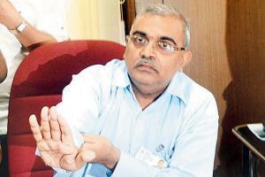 KEM dean Dr Avinash Supe bags MCI's prestigious award