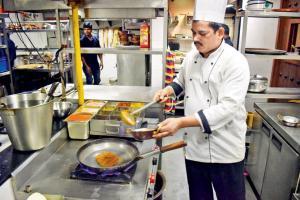 Mumbai Food: These dishes are a treat for meat lovers on Bakri Eid