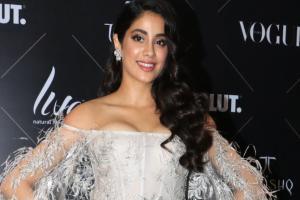 Vogue Beauty Awards 2018: Janhvi Kapoor makes heads turn at red carpet