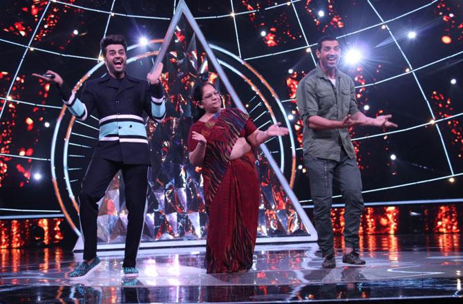 John Abraham on Indian Idol 10