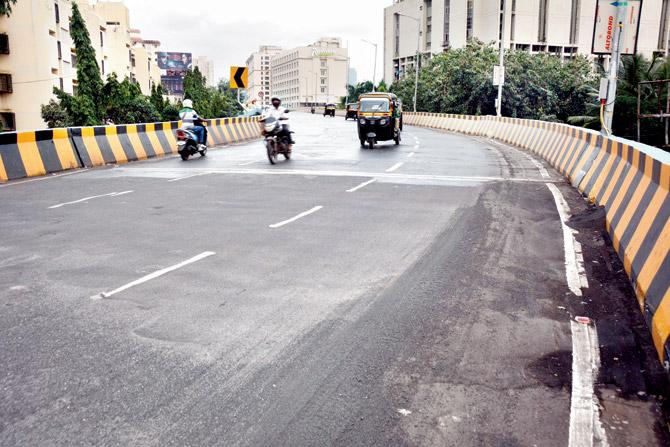 BMC has temporarily resurfaced the uneven patches on Veer Savarkar flyover. Pic/Satej Shinde