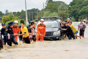 Myanmar dam overflow floods 100 villages