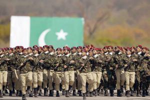 Pakistan troops to receive training at Russian military institutes