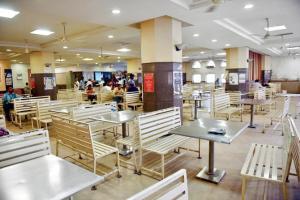 Food served in BMC canteen lacks quality ? That's what Shiv Sena leaders think