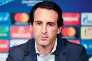 Emery under pressure as Arsenal chase first win