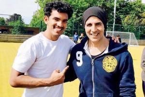 Young Vinay Valmiki swaps hockey stick for Akshay Kumar's 'Gold'