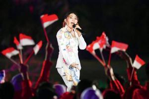 Via Vallen hits the right note