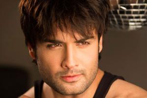 Vivian Dsena out of action due to back injury