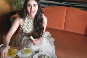 Aayush Sharma and Warina Hussain interact with their fans 