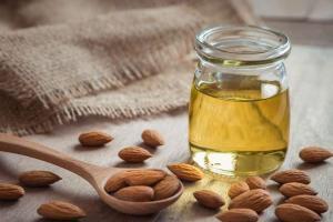 Almond snacking may lower cholesterol, blood glucose: Study