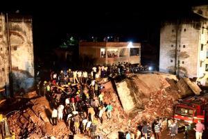 Two buildings blocks collapse in Surat, 4 people rescued so far