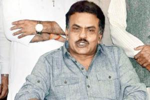 Mumbai: City Congress seeks probe BMC chief's role in land case