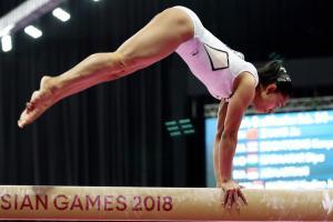Dipa Karmakar pulls out of artistic team finals as knee injury flares up