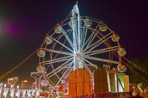 Tragic! Two sisters die after falling 45 feet down from ferris wheel