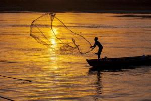 Mumbai Crime: 17 Bangladeshi fishermen held for violating maritime boundary