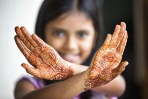 Gujarat: Private school apologises for punishing girls over applying 'mehendi'