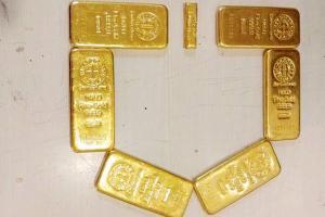 Mumbai Crime: 6 kg gold worth over Rs 1-crore seized at International airport