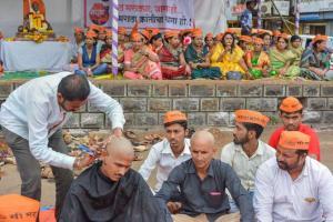 Maratha quota stir: Protesters disrupt road traffic in Latur, Jalna
