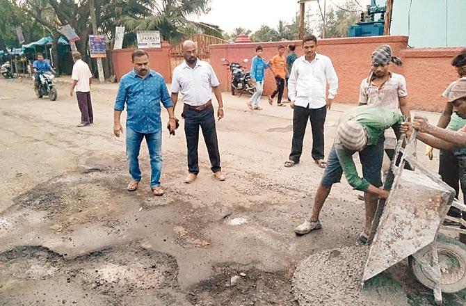 The pictures show the poor state of the road, even though they had been repaired less than a month ago