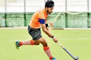 First-time flyer Prince Chaurasia set for hockey club experience in Hamburg