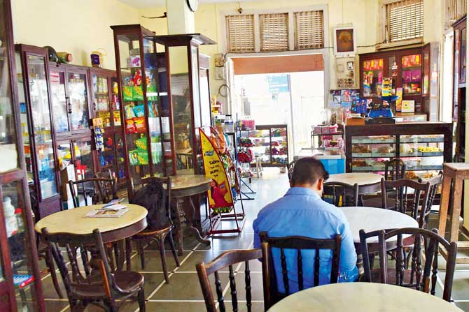 Cosmopolitan Restaurant and Stores, Prarthana Samaj