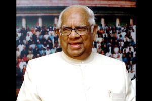 Somnath Chatterjee passes away, PM and political leaders condole his death
