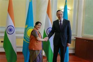 Sushma Swaraj meets Kyrgyzstan's Erlan Abdyldaev, discusses ways to boost ties