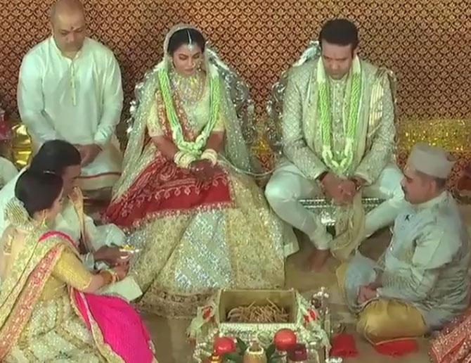 Isha Ambani and Anand Piramal tied the knot in a traditional ceremony held at Antilia. The wedding guest list was trimmed down to 600 people in order to accommodate only relatives and close friends for the special occasion.