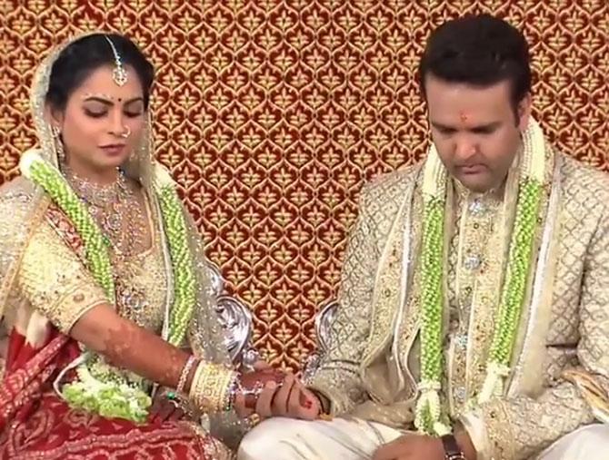 Isha Ambani and Anand Piramal's wedding festivities which started from December 7, 2018, spanned over a week. Their wedding was no less than a royal affair. The festivities were kicked off the four-day-long Anna Seva which saw the Ambani's feed three square meals to over 5,000 people.