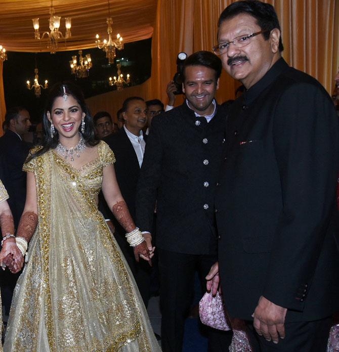 The Isha Ambani and Anand Piramal's wedding saw a slew of guests, right from their pre-wedding celebrations in Rajasthan to Mumbai. One such guest was Grammy Award-winning singer Beyonce who gave a power-packed performance at the pre-wedding celebrations of Isha Ambani and Anand Piramal in Udaipur