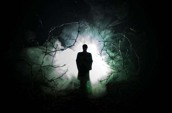 A 30-year-old British woman from Bristol claimed that she has had sex with at least 20 ghosts since she was a teenager as she wasn't looking for a new relationship. However, things changed for her when she went on a business trip to Australia. She said that she came into contact with an apparition when she went on a nature hike in the country and felt sparks like none she has ever known. The things grew to the point that the Brit woman even expressed her desire to marry and have her ghost's baby on the British show 'ITV This Morning.' 