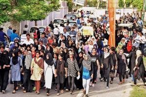 AMU students march to mourn civilian killings in Kashmir