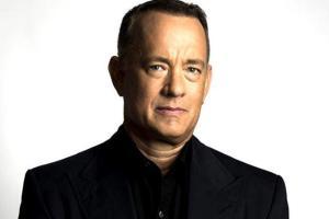 Tom Hanks surprises fans at burger joint