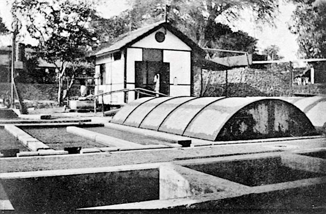 Sewage farm and pump station at Matunga in 1934, photo by Professor Gilbert J. Fowler, Indian Institute of Science, Bangalore, from "An Introduction To The Biochemistry Of Nitrogen Conservation" (Photo circa 1934 from archive.org)