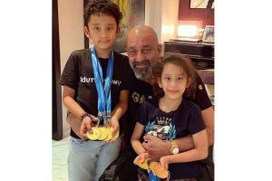 Sanjay Dutt's proud moment with twins Shahraan and Iqra
