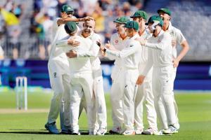 Allan Border hails Nathan Lyon's show in pacers' Test