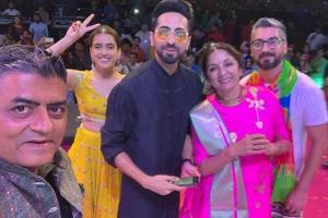 Badhaai Ho team wishes fans an amazing 2019 with a happy picture!