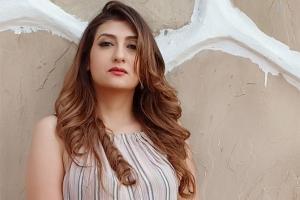 Juhi Parmar becomes a certified Tarot Reader!