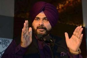 Navjot Singh Sidhu terms KCR family as 'Ali Baba Aur 4 Chor'