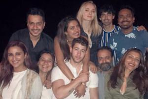 Priyanka and Nick's family divide into teams P and N for cricket match