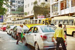 Mumbai: Walkeshwar Road school's buses add to congestion on busy road